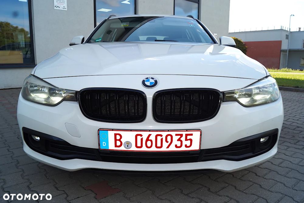 BMW Seria 3 318d Advantage - 3