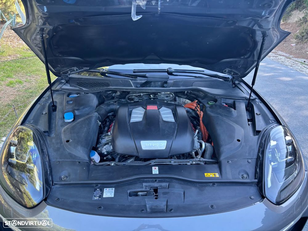 Porsche Cayenne S E-Hybrid - 23