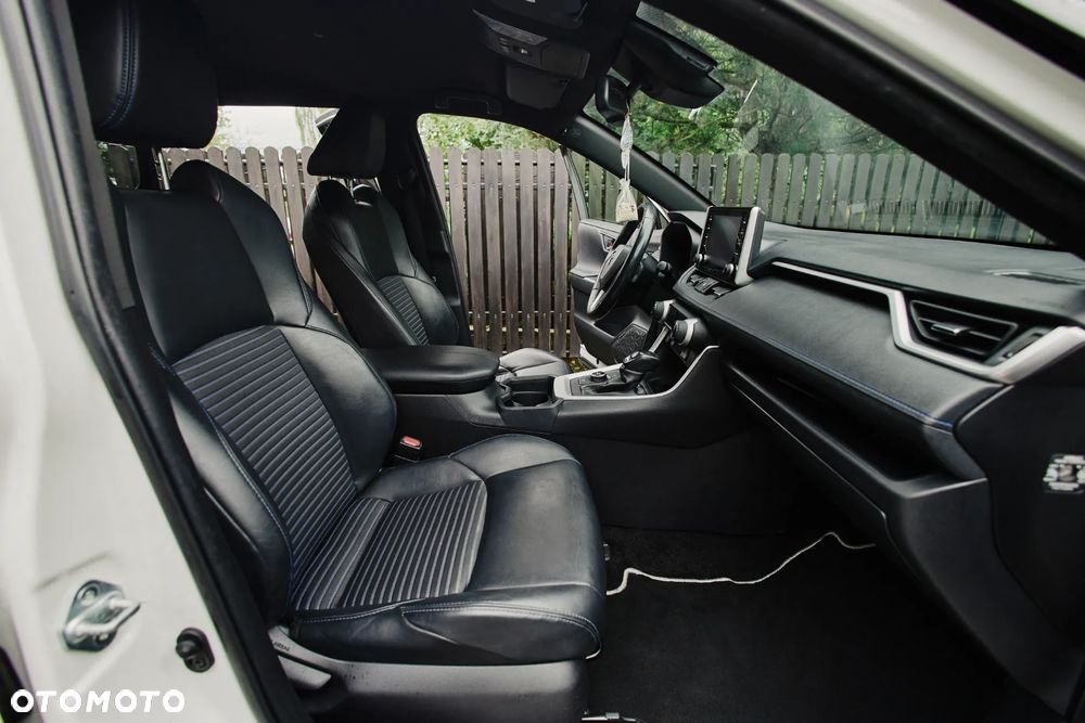 Toyota RAV4 Hybrid Selection 4x4 - 18