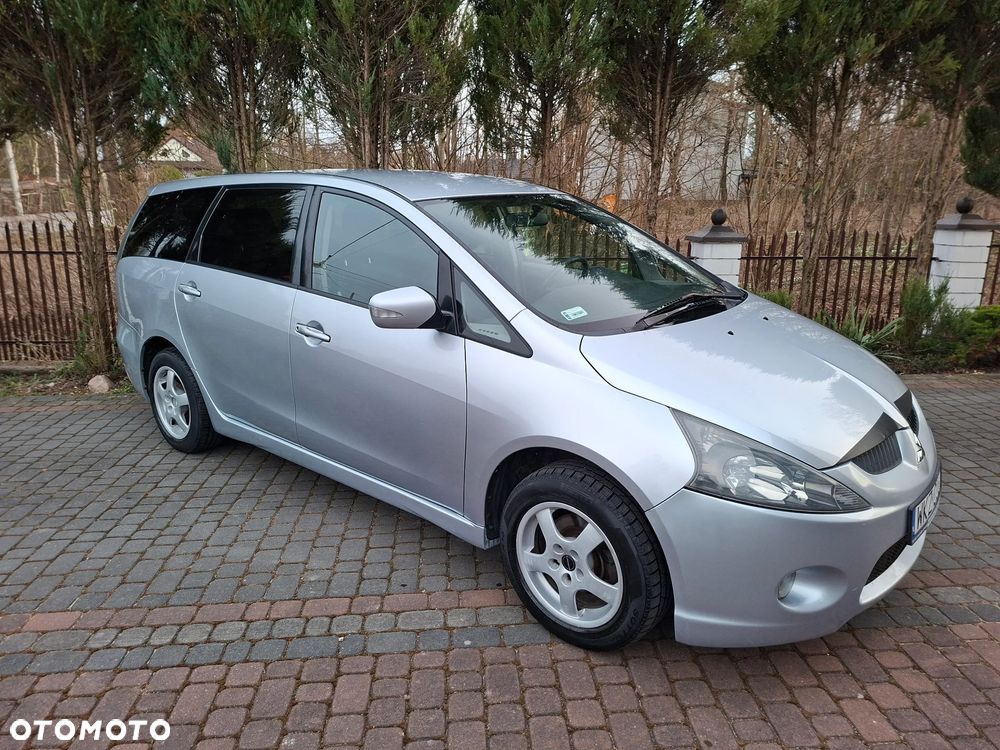 Mitsubishi Grandis 2.0 DI-D 7-Sitzer Intense - 10