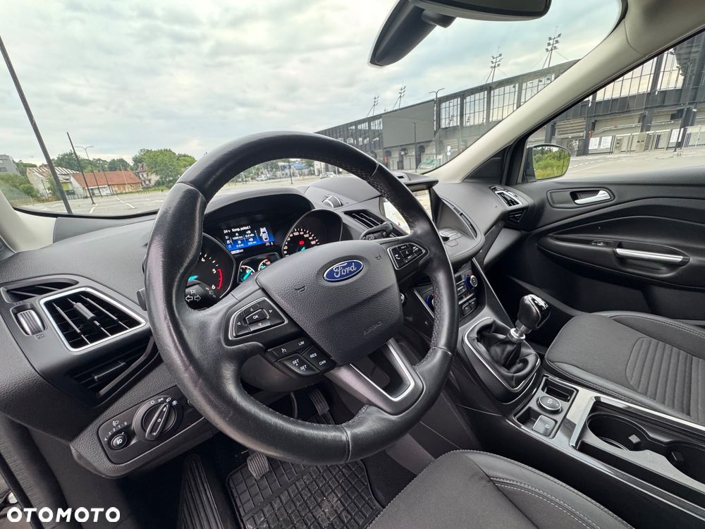 Ford Kuga 2.0 TDCi 4x4 Titanium - 20