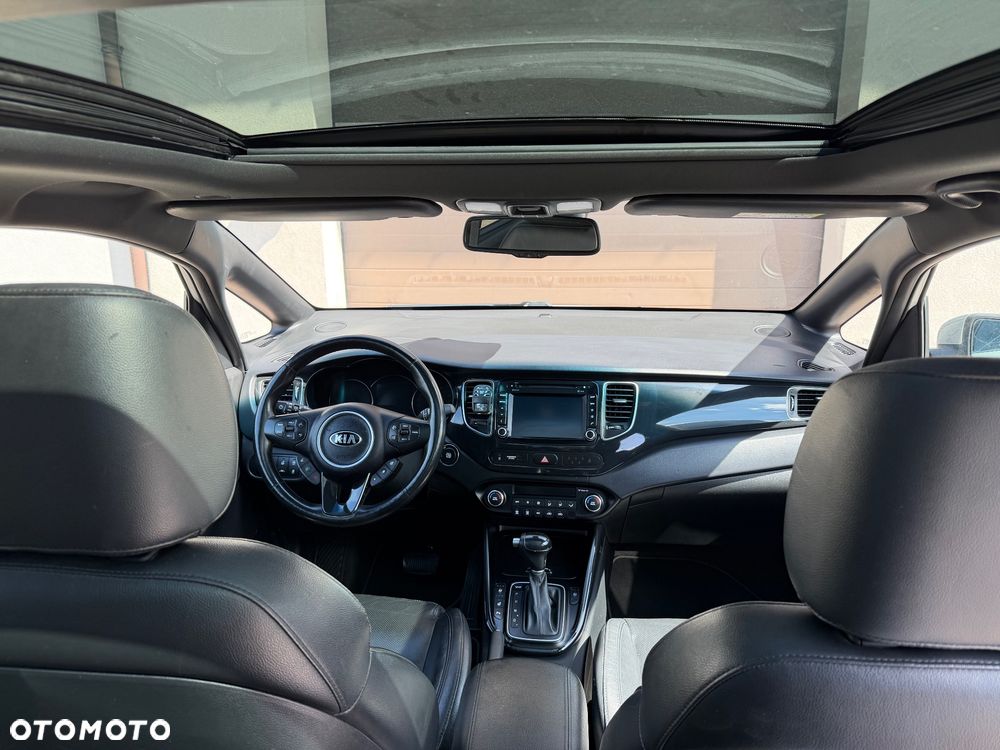 Kia Carens - 15