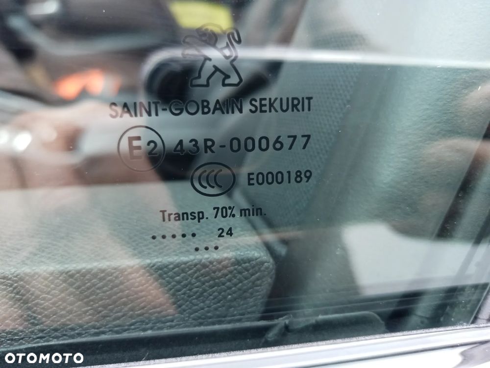 Peugeot 508 SW PureTech 130 Allure S&S EAT8 - 25