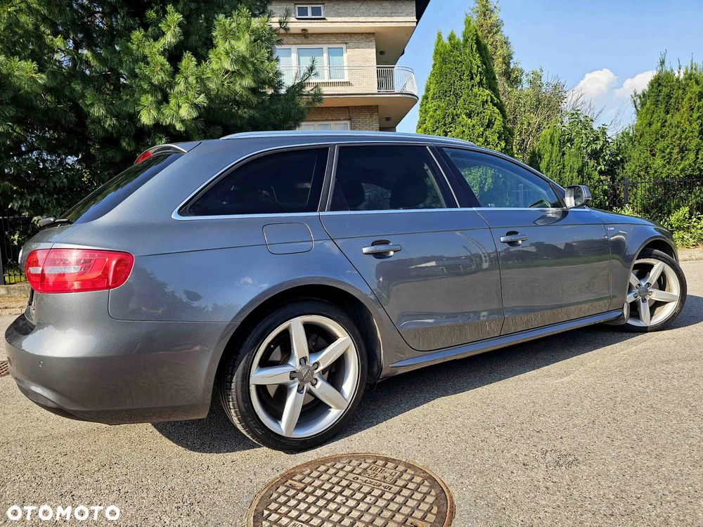Audi A4 Avant 2.0 TDI DPF quattro Attraction - 11