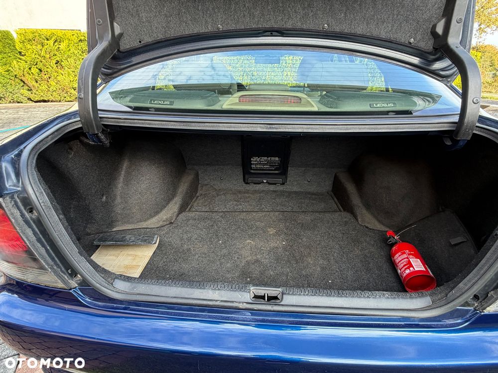 Lexus IS - 28