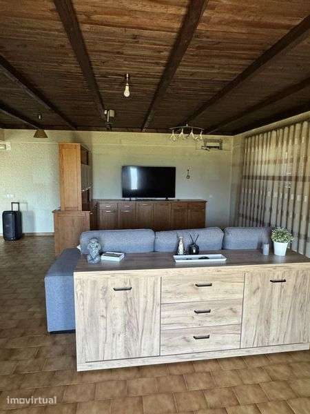 Moradia T2+1 com piscina - Grande imagem: 2/8