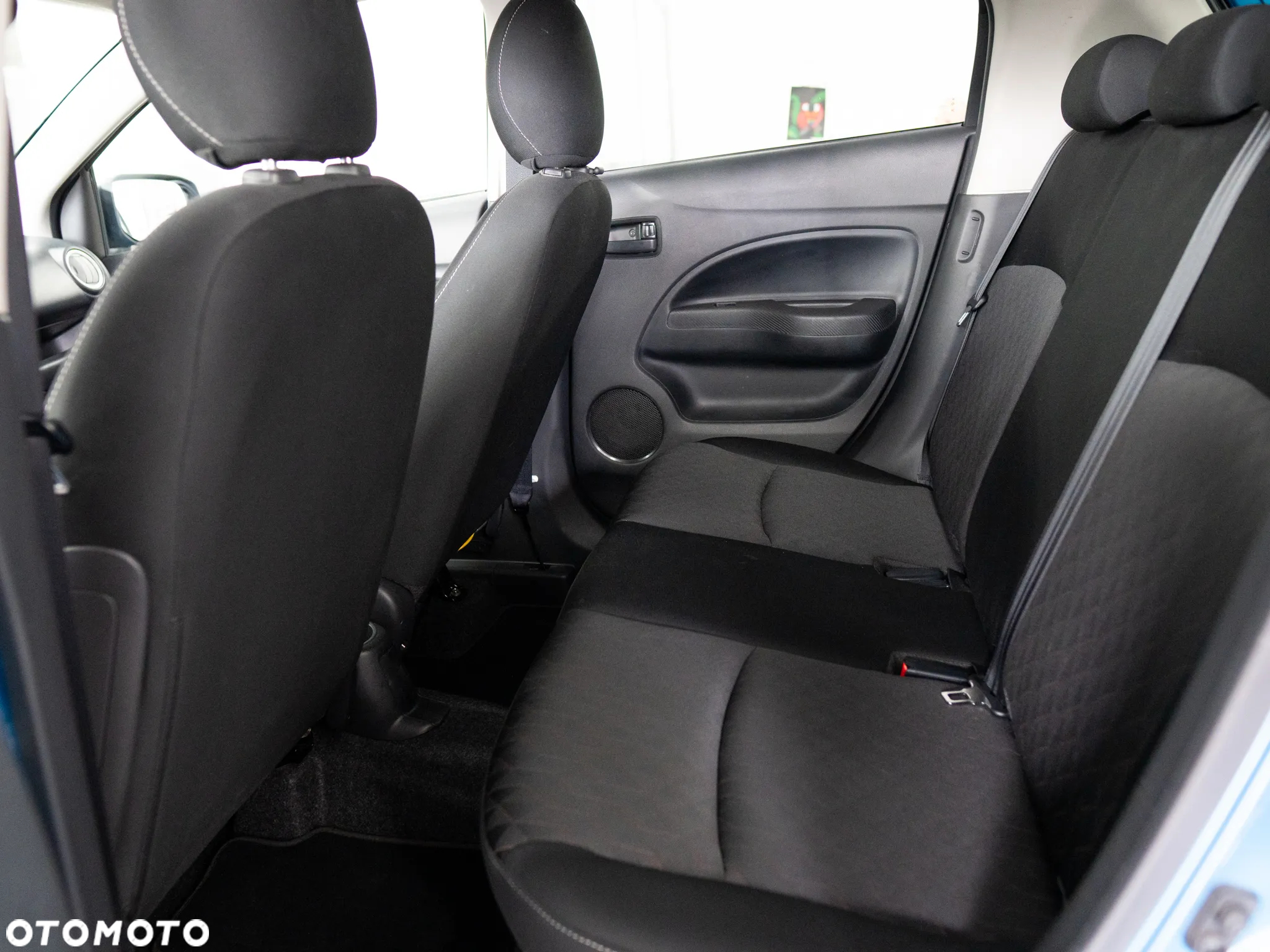 Mitsubishi Space Star 1.2 Intense CVT - 28