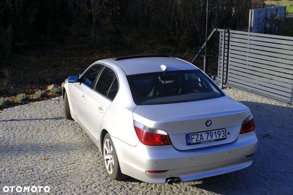 BMW Seria 5 520i - 3