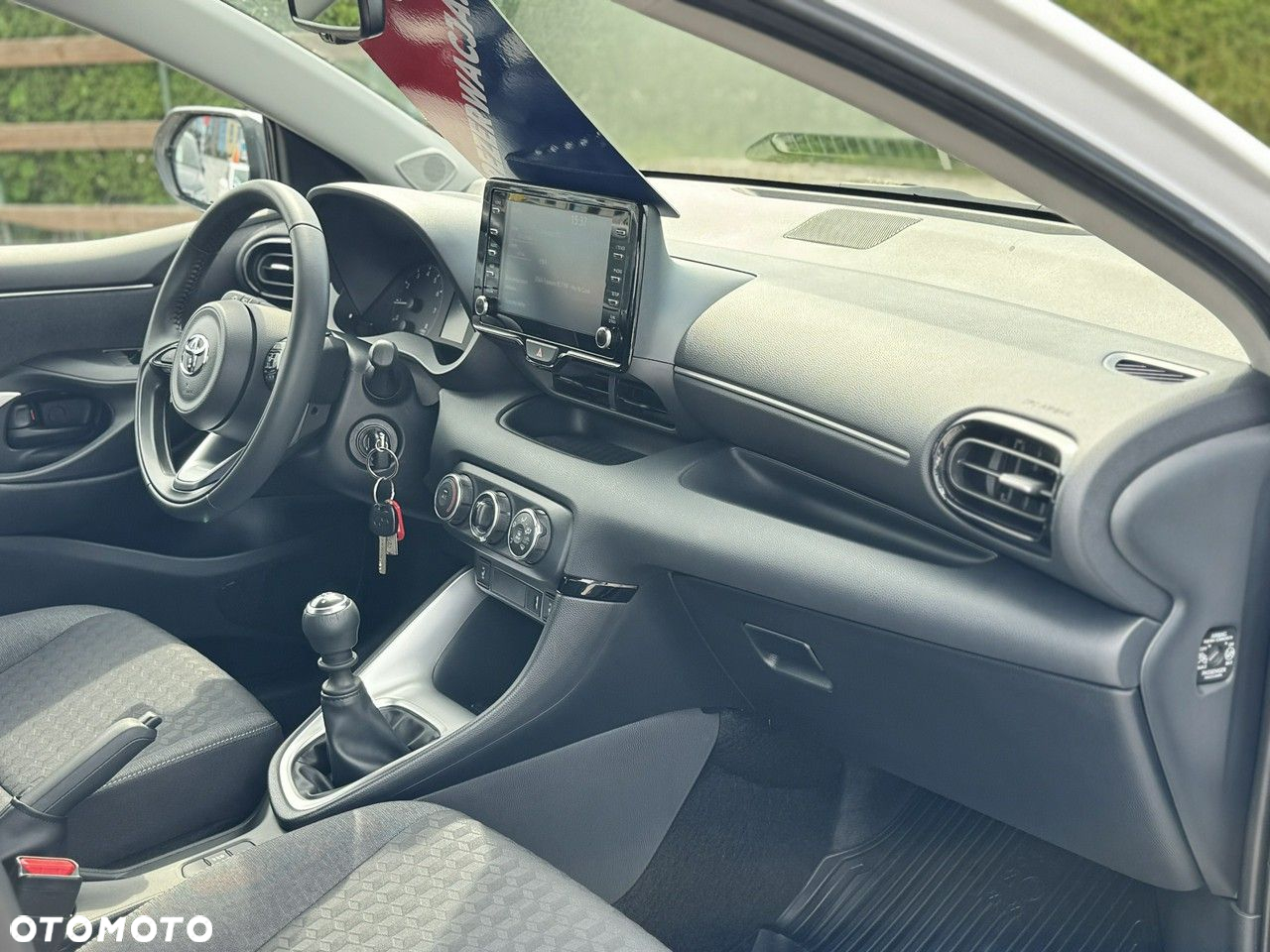 Toyota Yaris - 24