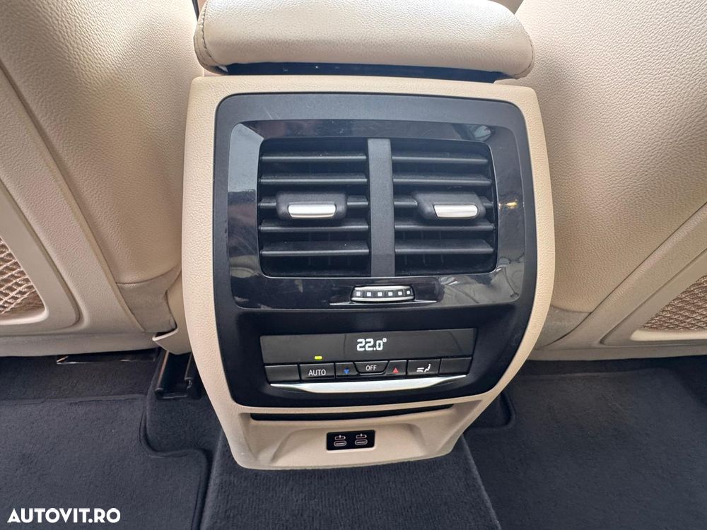 BMW X3 xDrive20d AT Luxury Line - 14