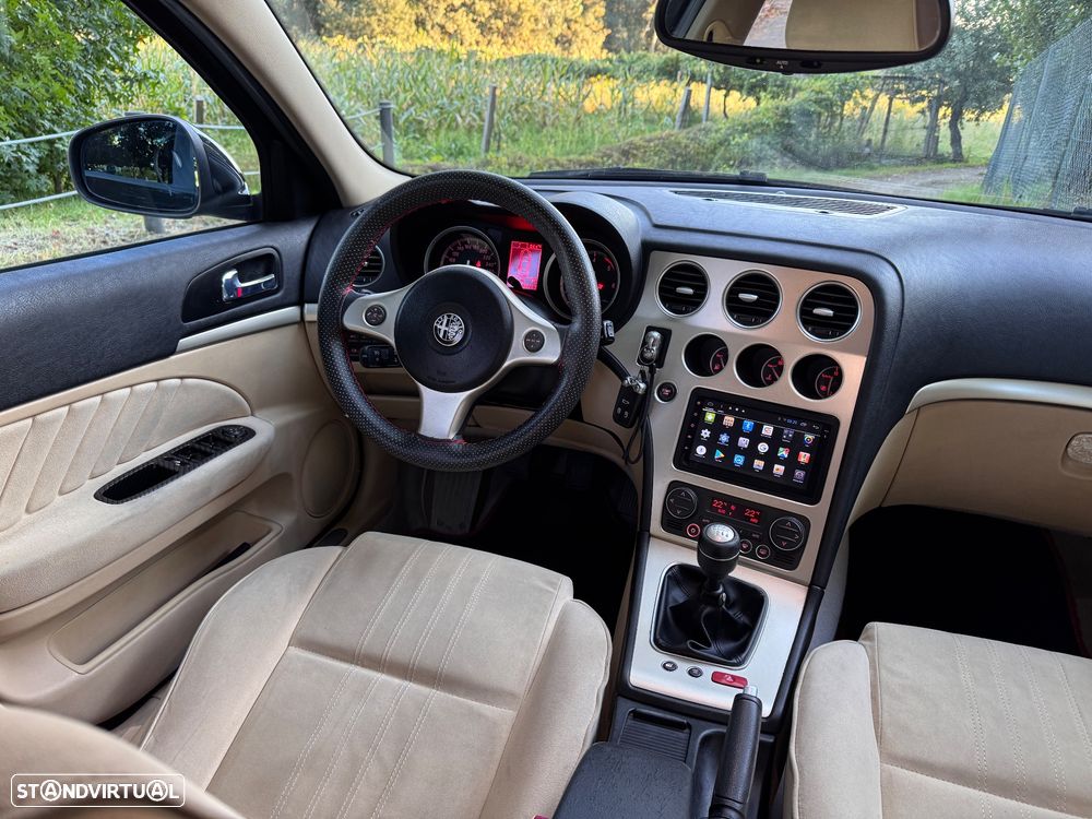 Alfa Romeo 159 Sportwagon 1.9 JTDm 16V Sportiva - 15