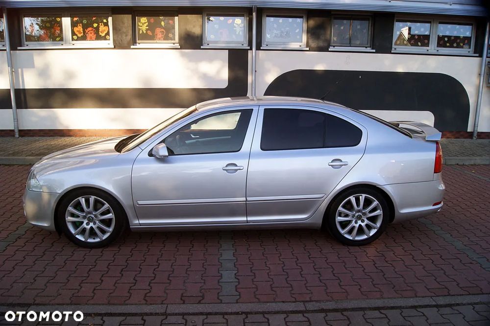 Skoda Octavia 2.0 TFSI RS - 12