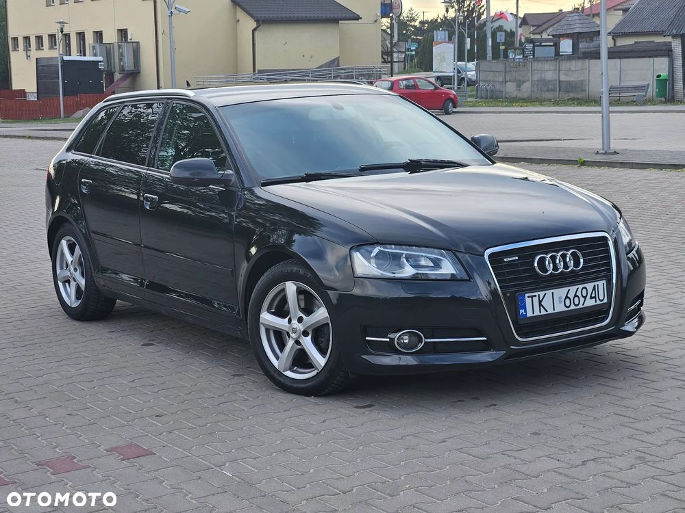 Audi A3 Sportback 2.0 TDI DPF quattro Attraction - 5