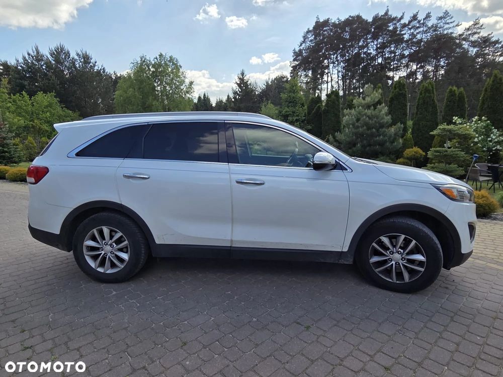 Kia Sorento - 4
