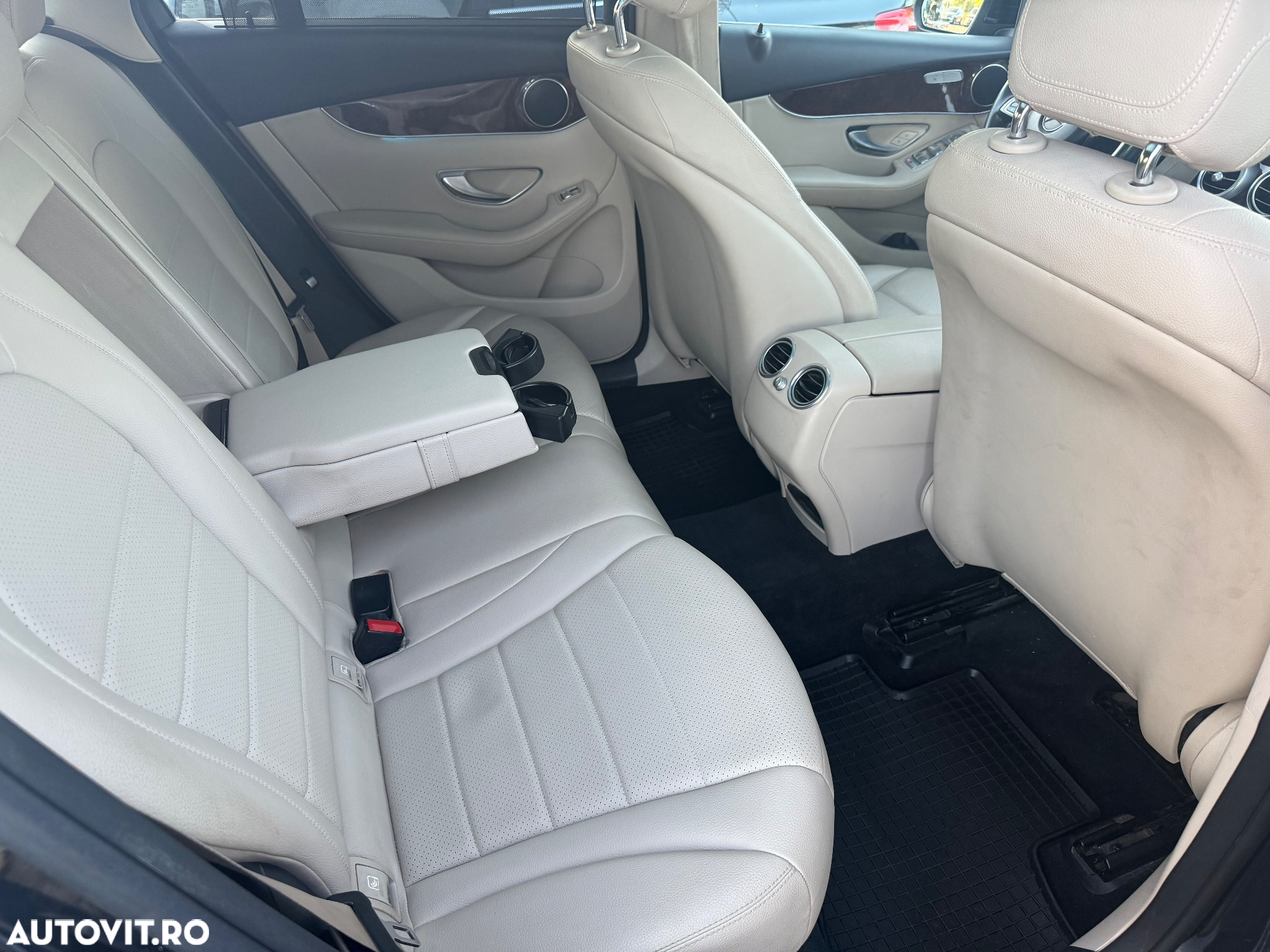 Mercedes-Benz GLC 250 d 4MATIC - 11