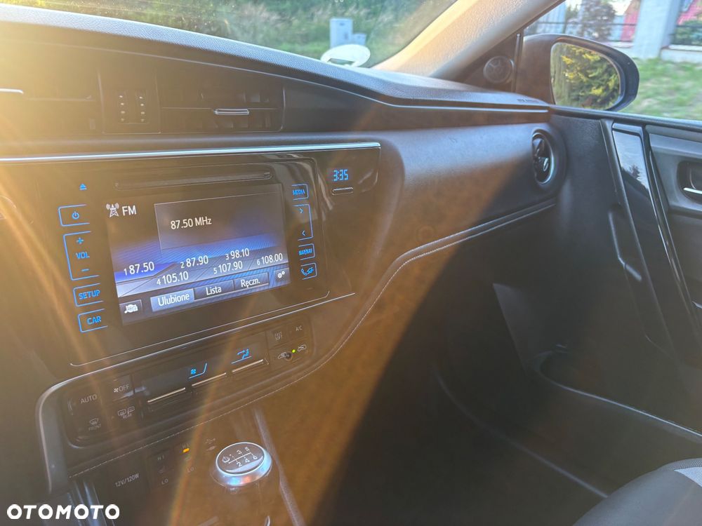 Toyota Auris 1.2 T GPF Premium - 34