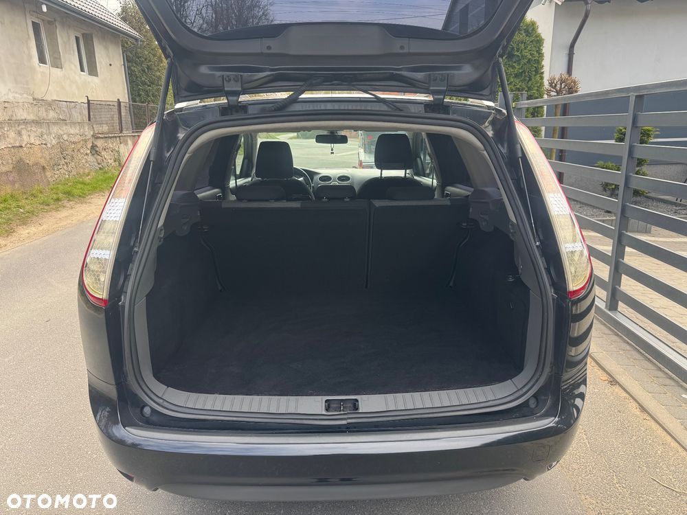 Ford Focus 1.6 TDCi Ghia - 7