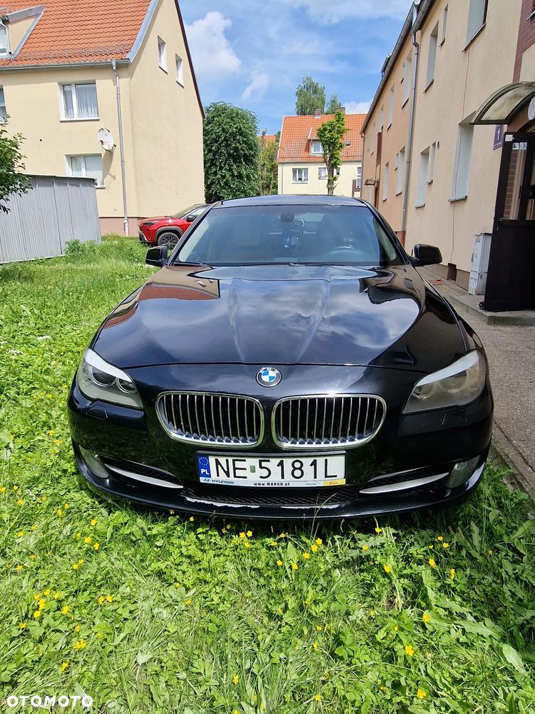 BMW Seria 5 525d xDrive - 18