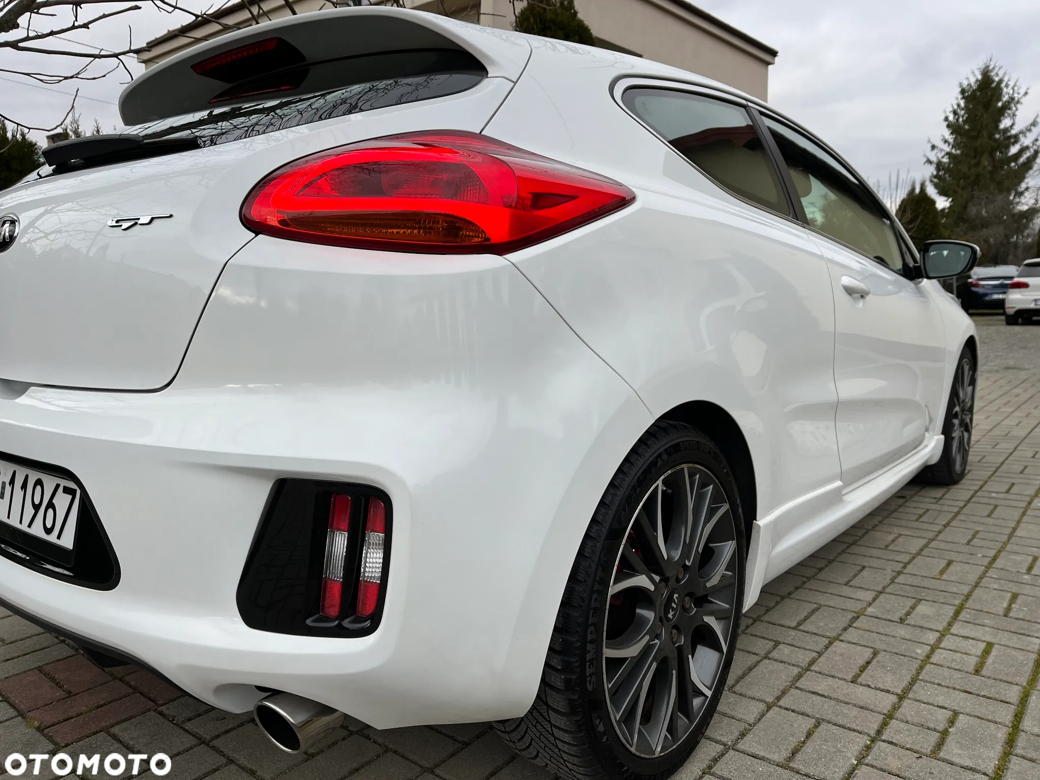 Kia Ceed 1.6 T-GDI GT - 11