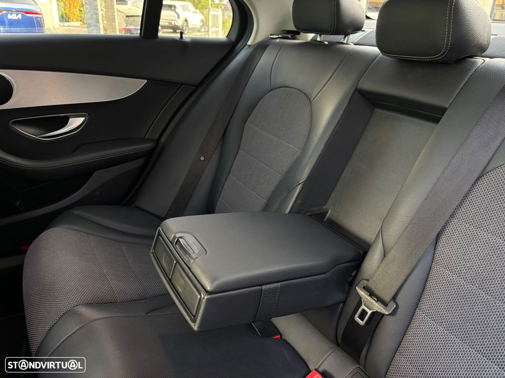Mercedes-Benz C 300 de Avantgarde - 8