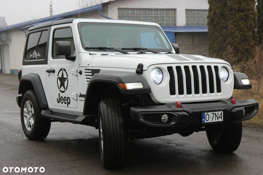Jeep Wrangler - 5
