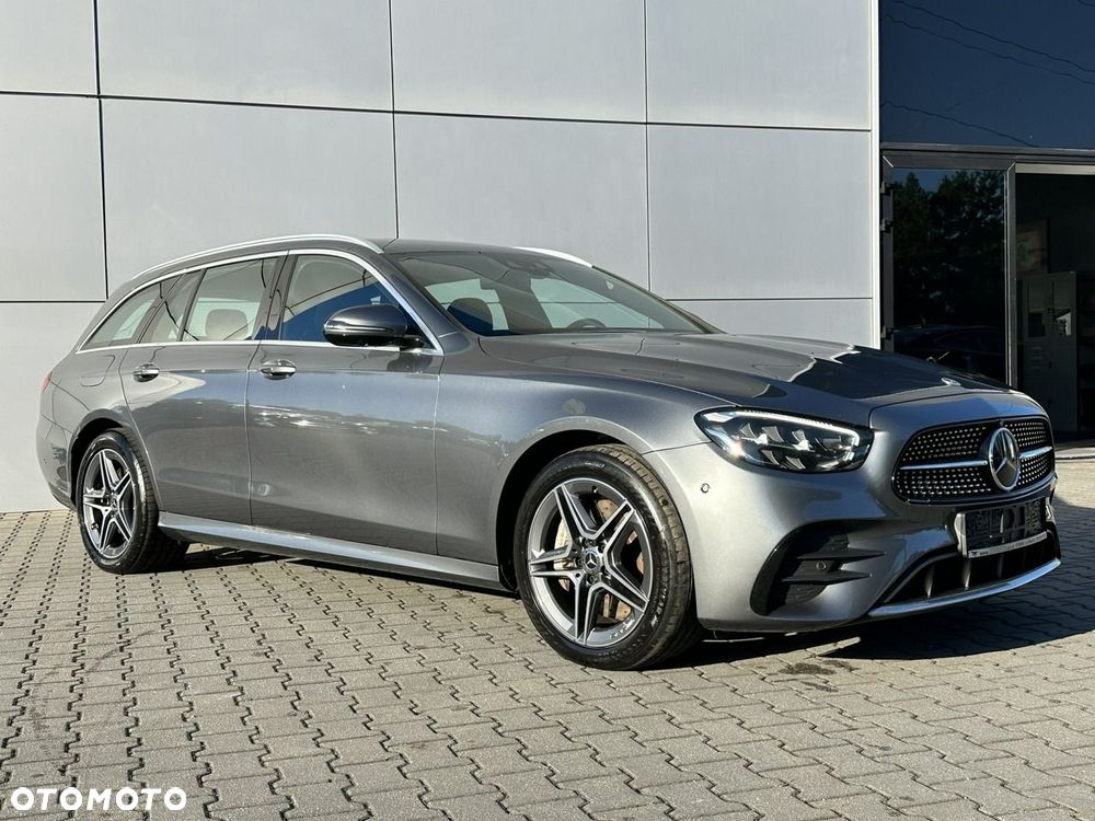 Mercedes-Benz Klasa E 300 de AMG - 8