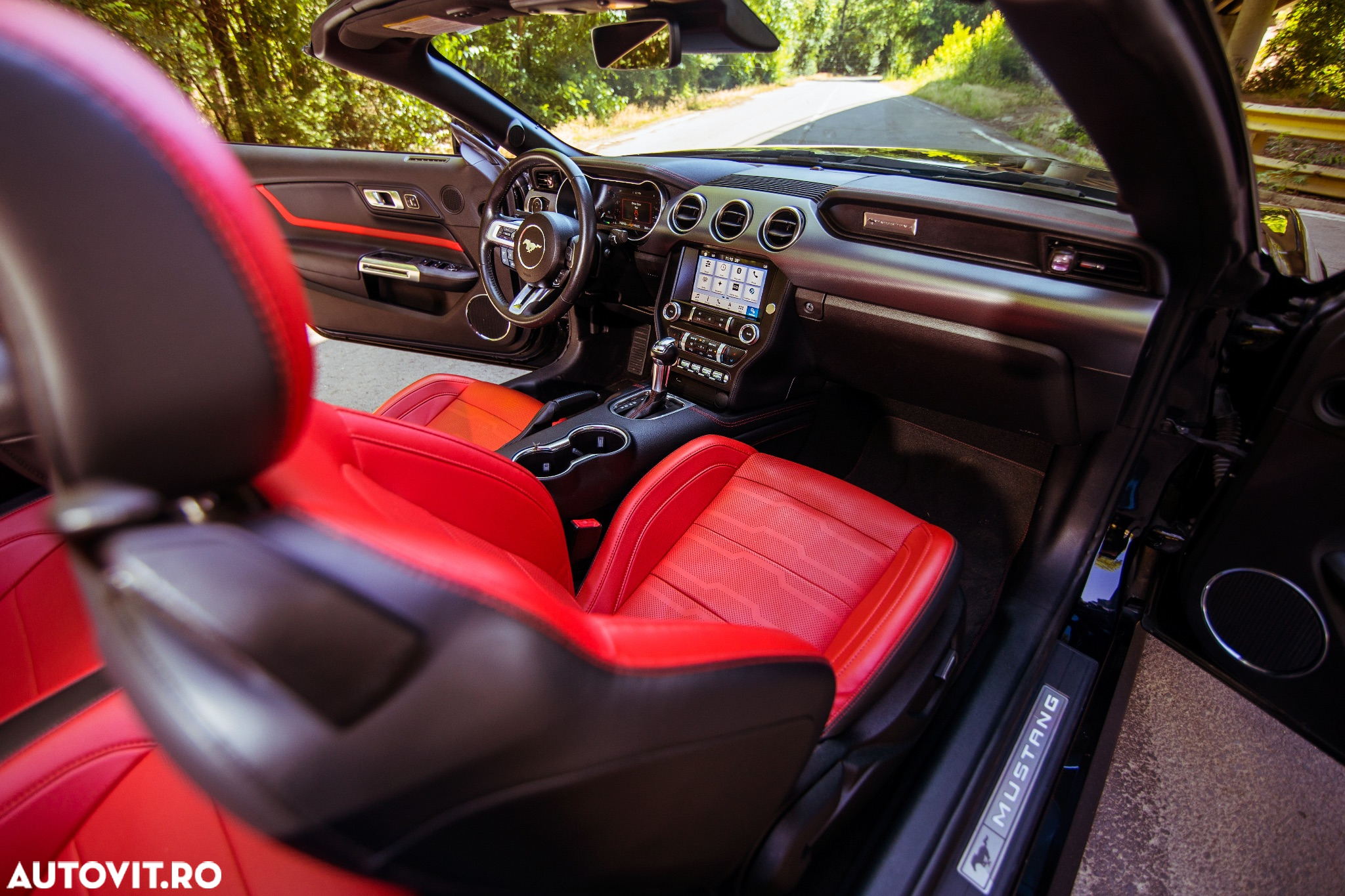 Ford Mustang Cabrio 2.3 Eco Boost - 11