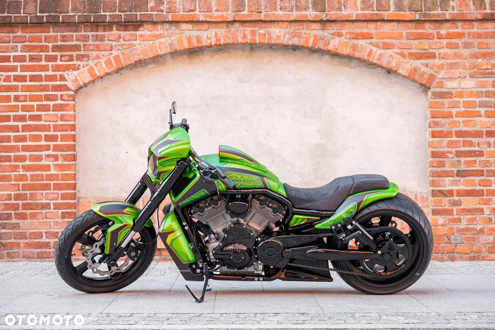 Harley-Davidson V-Rod Muscle - 12