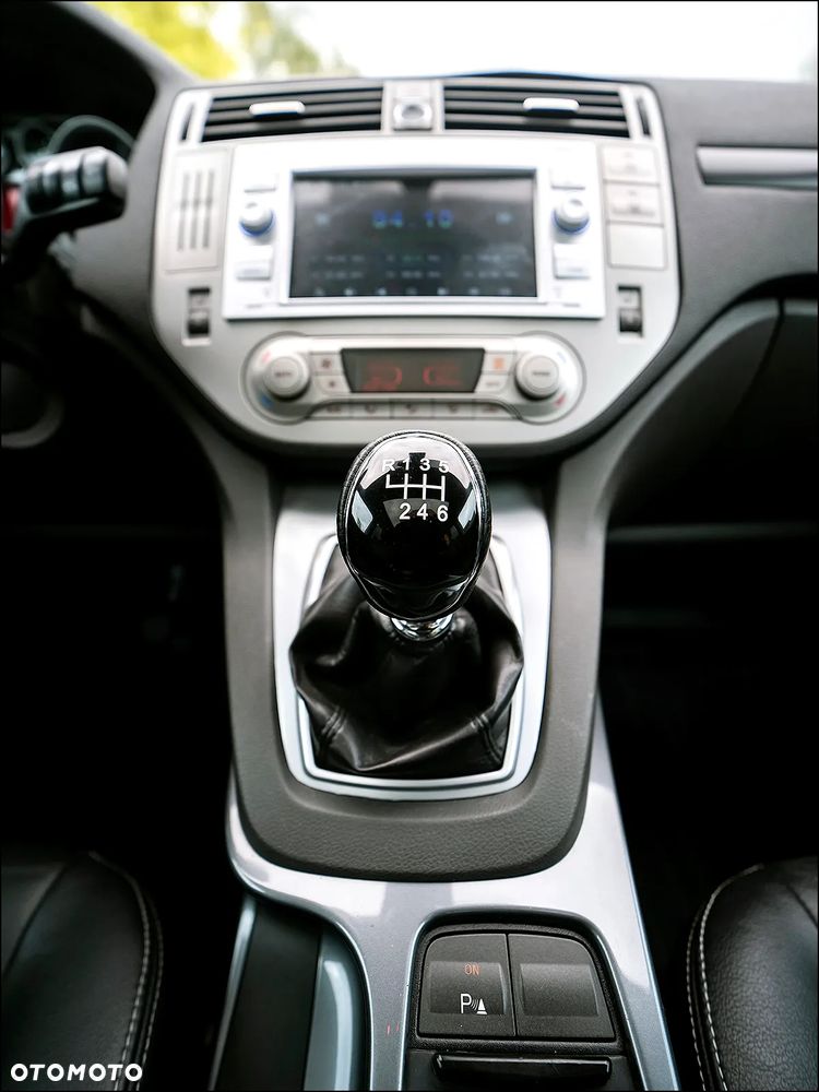 Ford Kuga - 23