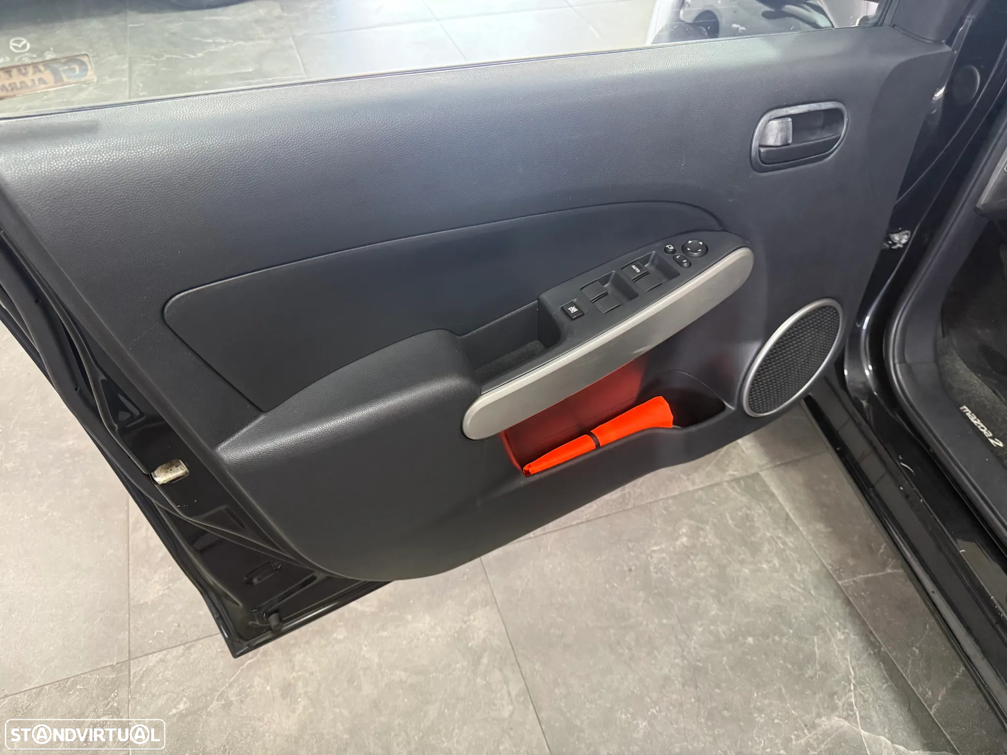 Mazda 2 1.3 MZR Comfort - 8