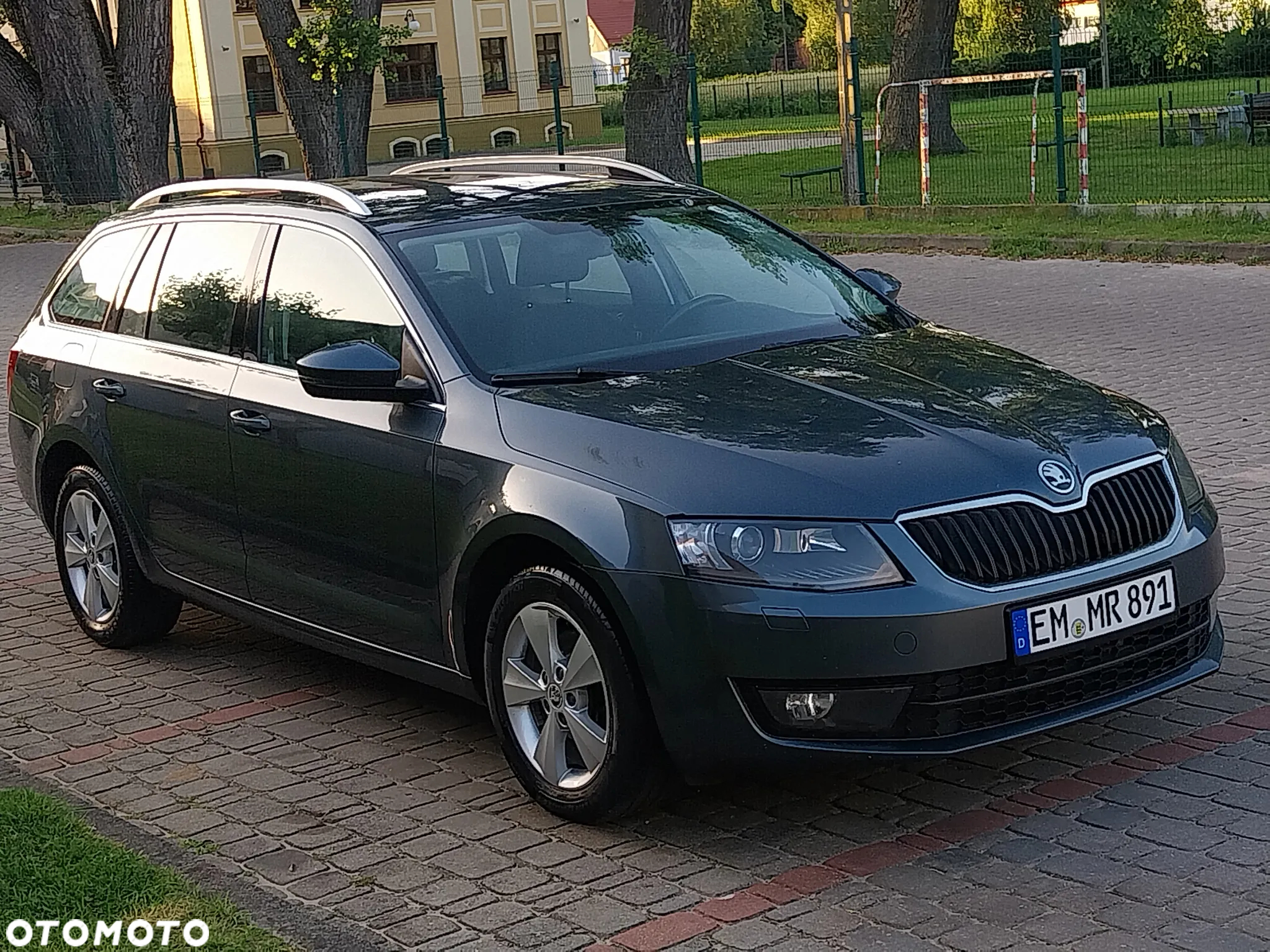 Skoda Octavia 2.0 TDI DSG Premium Edition - 6