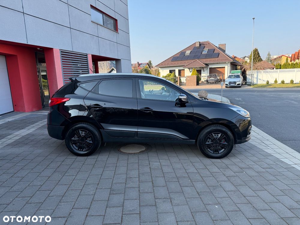 Hyundai ix35 1.6 2WD Fifa World Cup Edition - 9