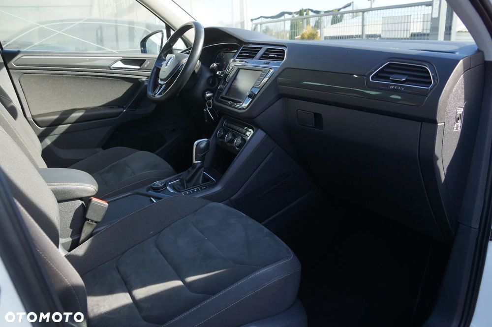Volkswagen Tiguan 2.0 TDI SCR 4MOTION DSG Highline - 25