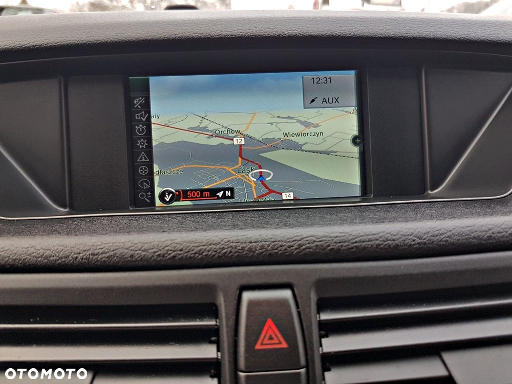 BMW X1 sDrive18d xLine - 22