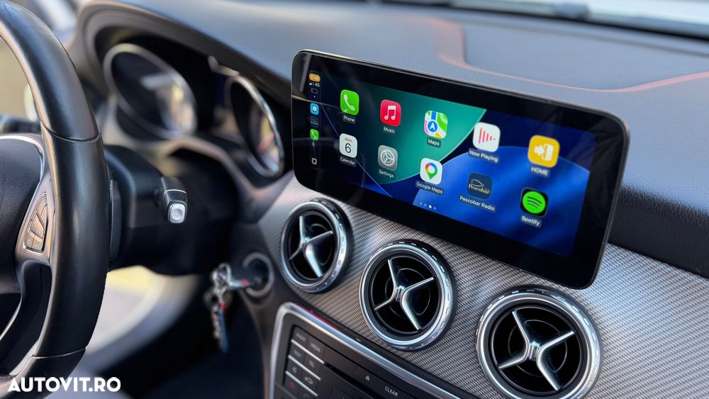 Mercedes-Benz GLA - 11