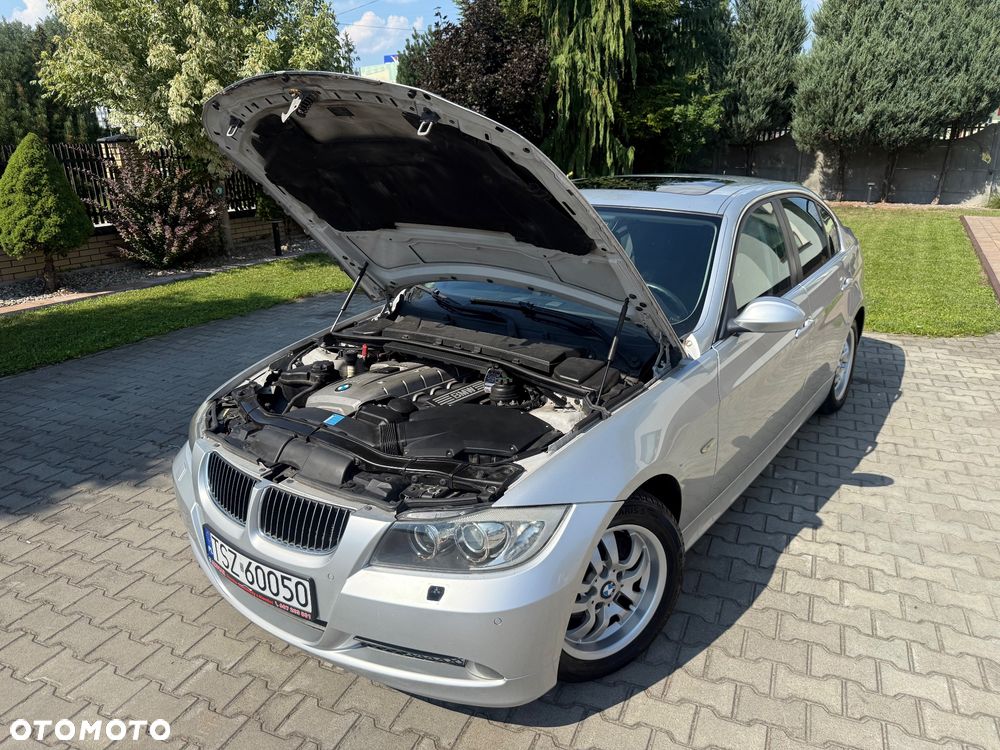BMW Seria 3 325i - 35