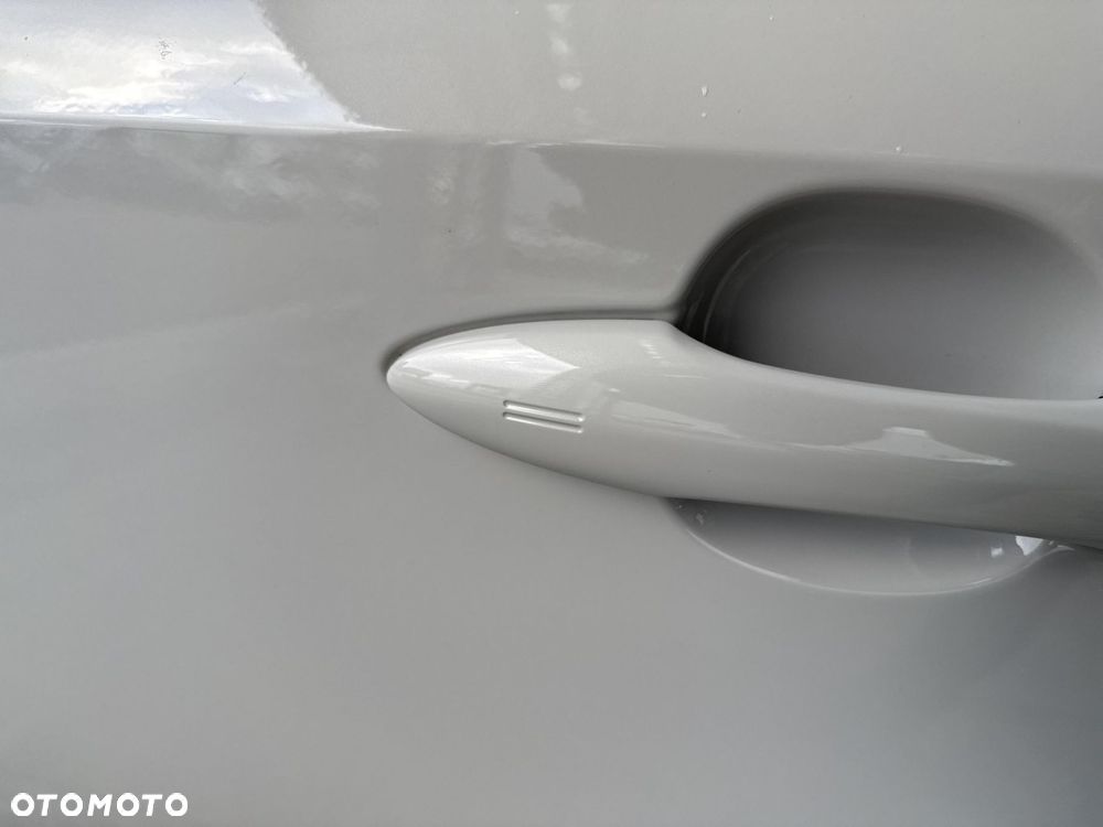 Toyota Corolla 2.0 Hybrid GR Sport Dynamic - 27
