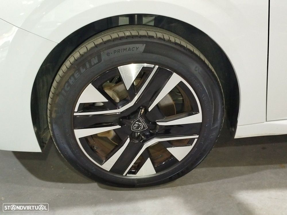 Peugeot 208 1.2 PureTech Allure Pack EAT8 - 7