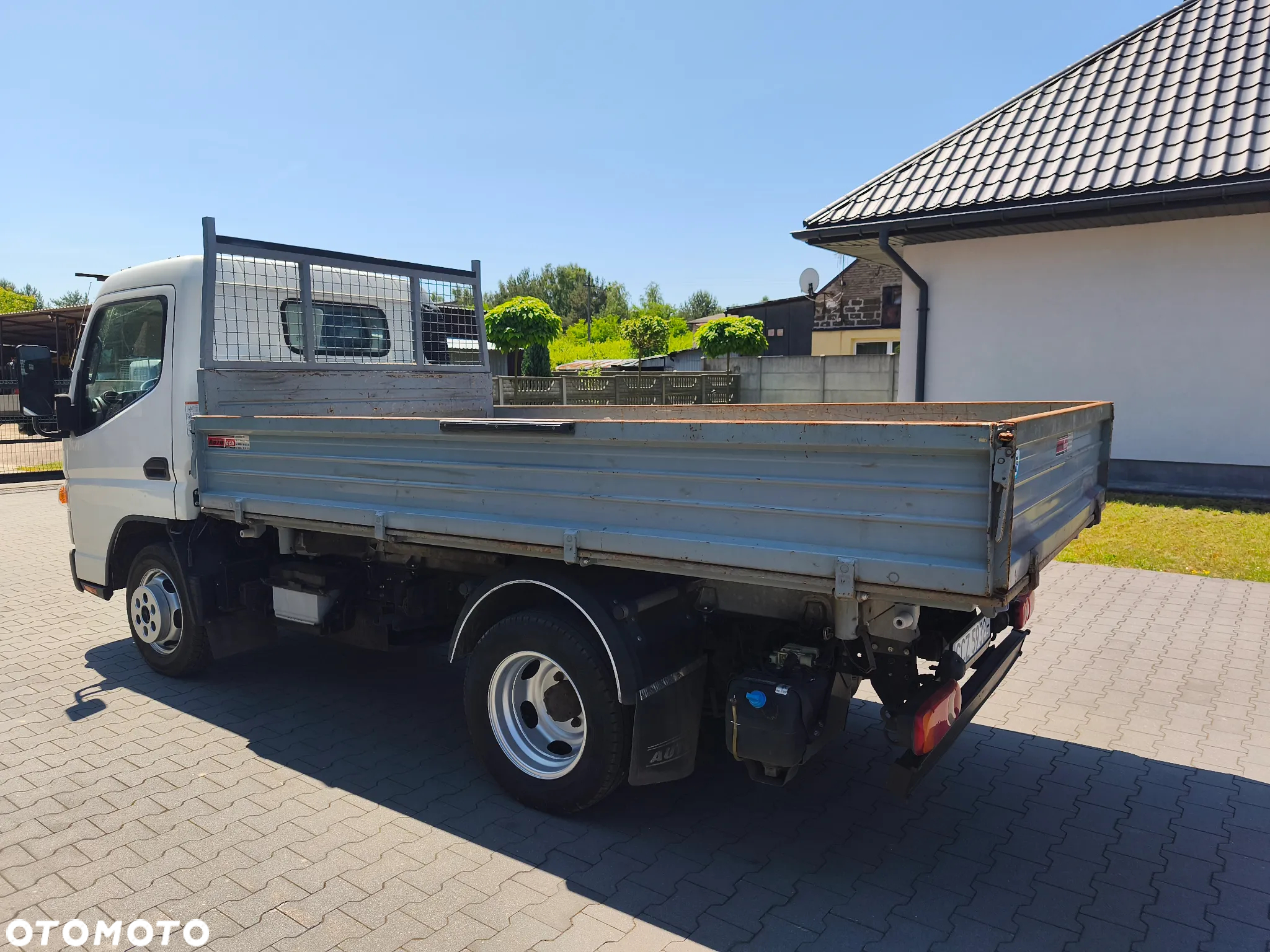Mitsubishi Fuso Canter - 7