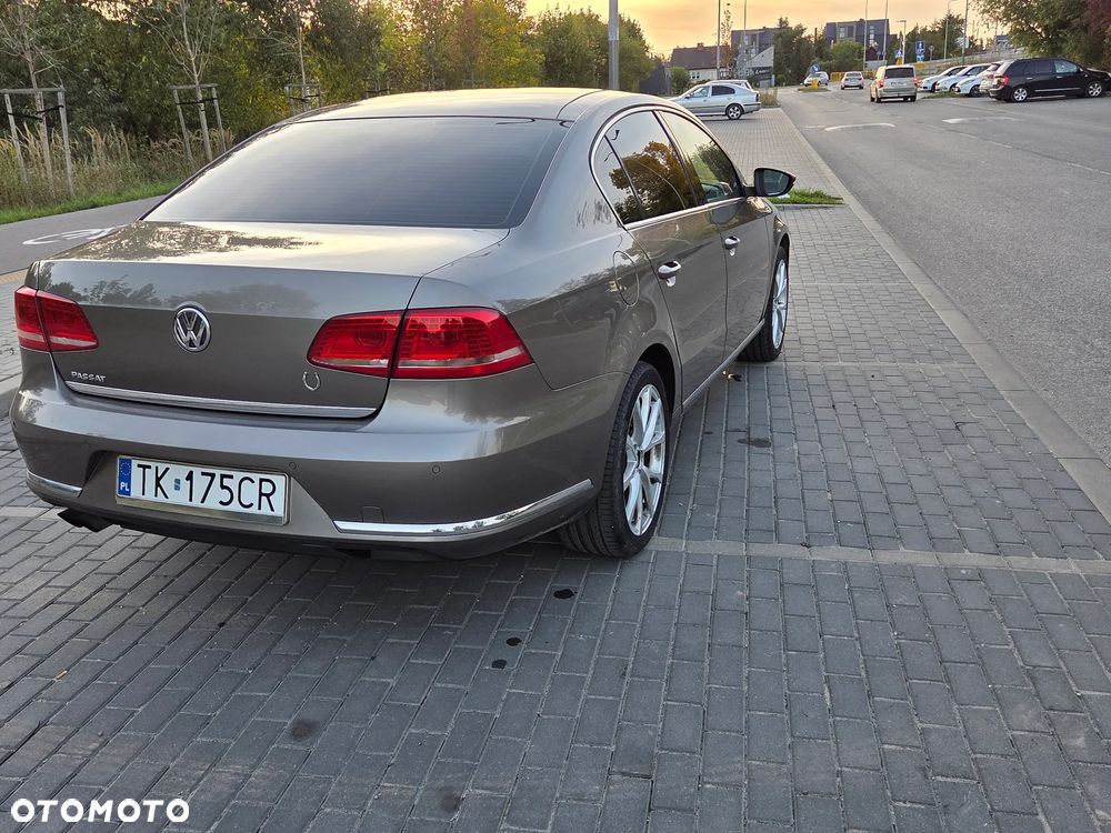 Volkswagen Passat - 7