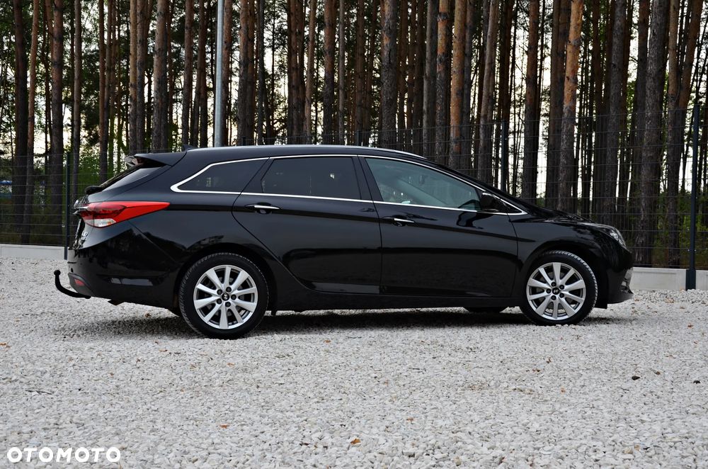 Hyundai i40 Kombi 1.7 CRDi Premium - 24