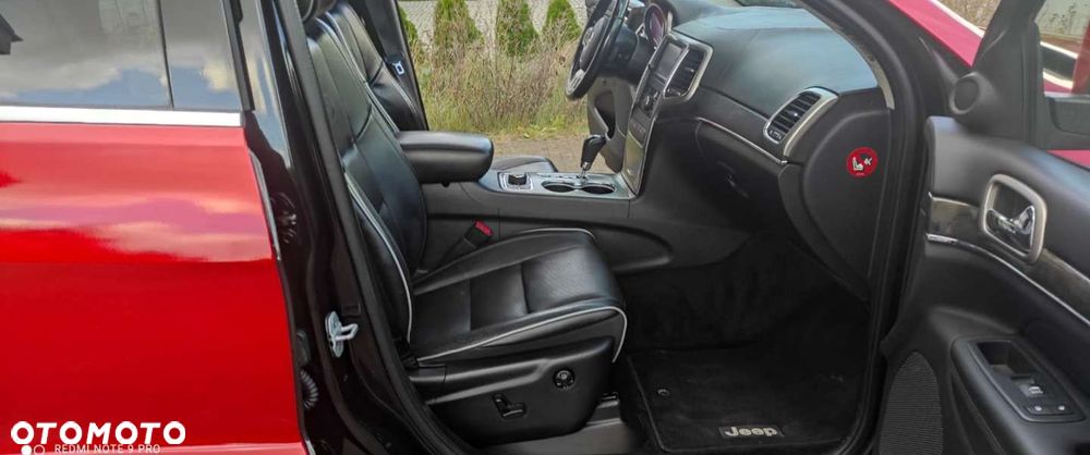 Jeep Grand Cherokee - 33