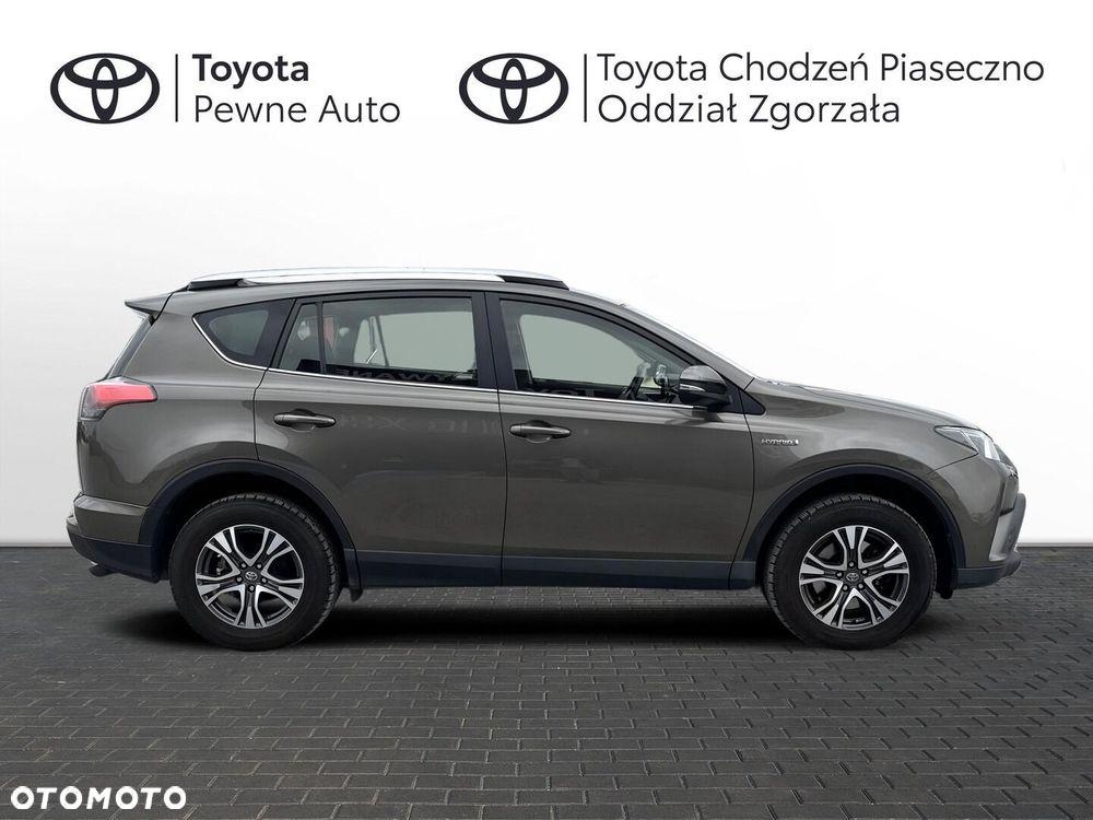 Toyota RAV4 - 7