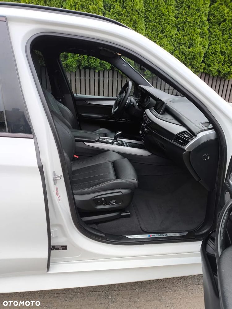 BMW X5 M M50d - 11