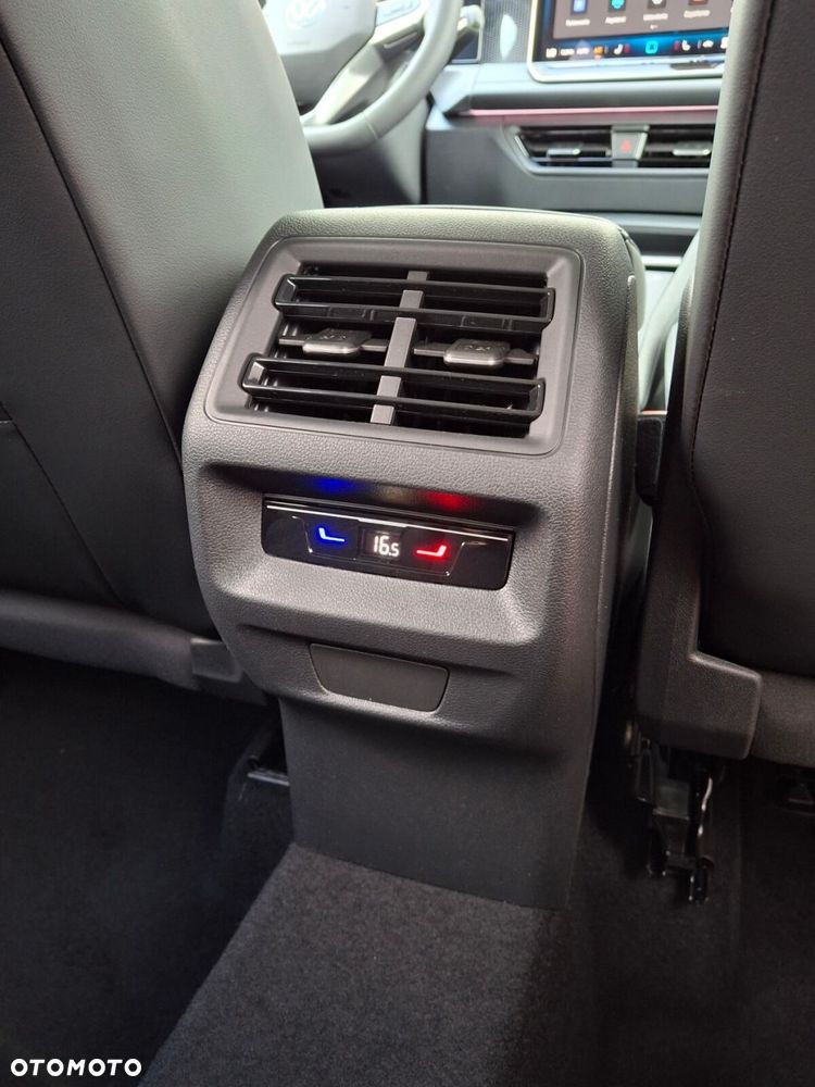 Volkswagen Tiguan - 35