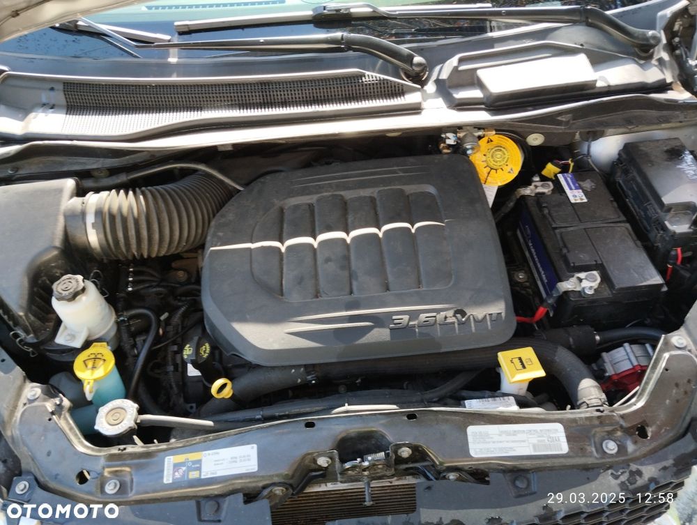Dodge Grand Caravan - 5