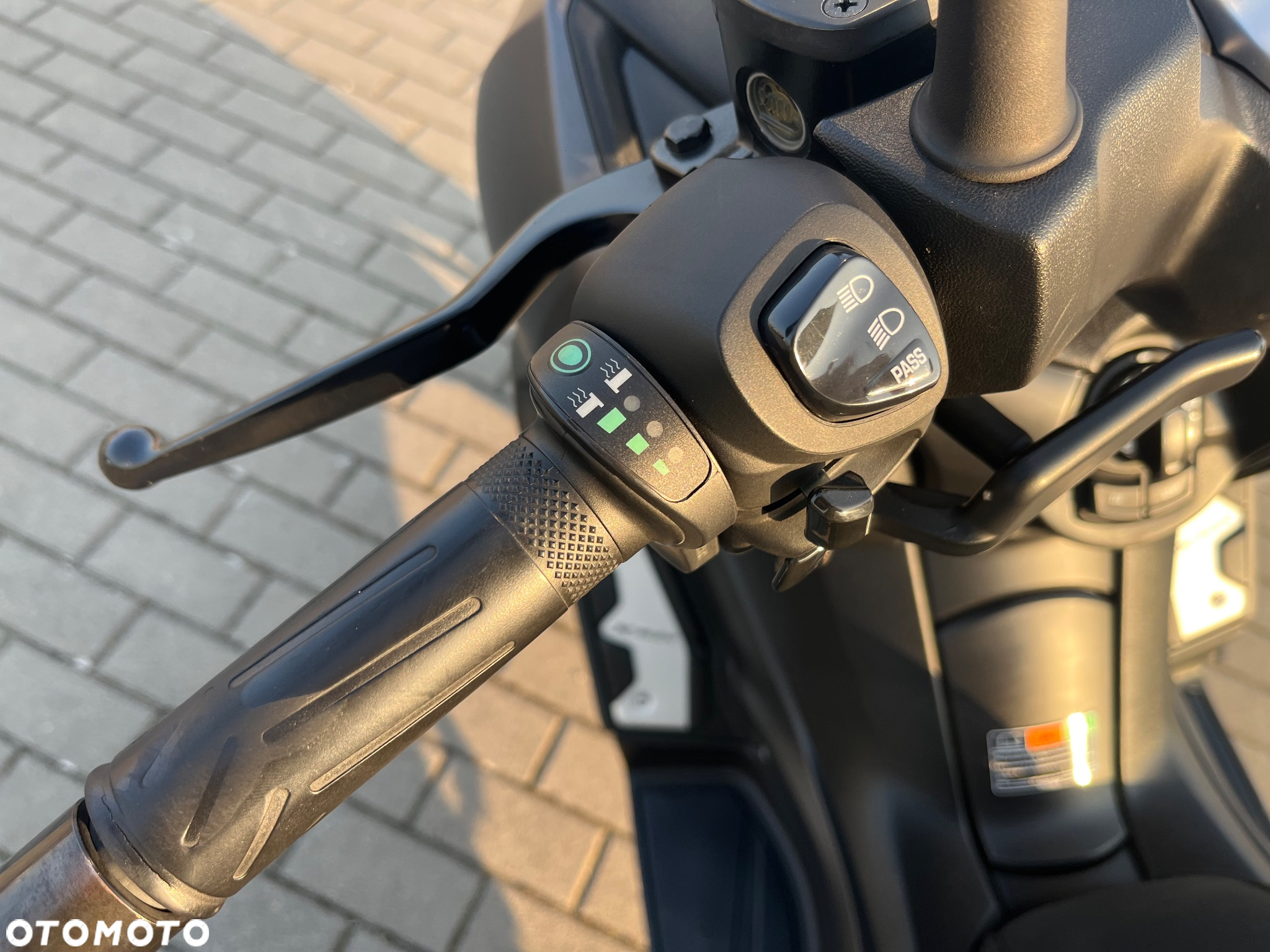 Yamaha X-max - 8