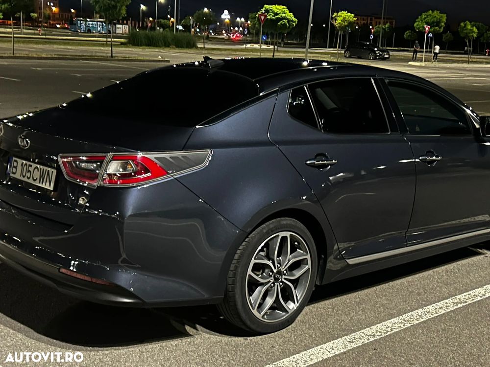 Kia Optima - 16