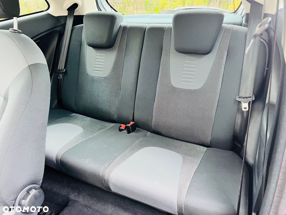 Ford KA 1.2 Ambiente - 23