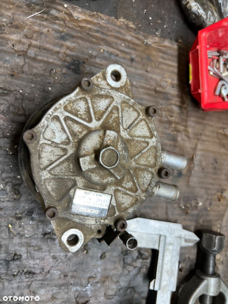 Pompa wody Toyota land cruiser 120 - 2